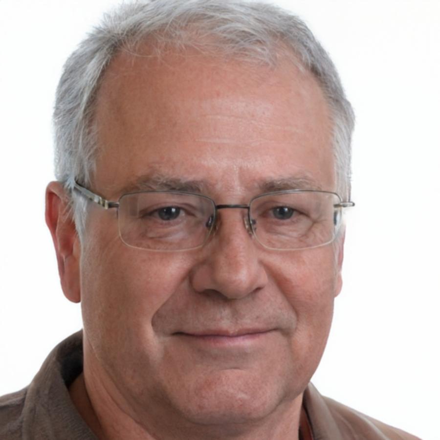 Carlos Mendoza, Director de Análisis Financiero